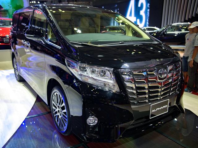 Toyota Alphard tại Việt Nam chốt giá 3,533 tỷ đồng - 1