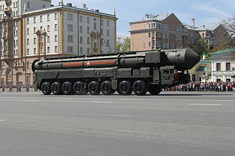 Tên lửa đạn đạo 110 tấn của Nga &#34;biết&#34; khoan lưới lửa Mỹ - 1