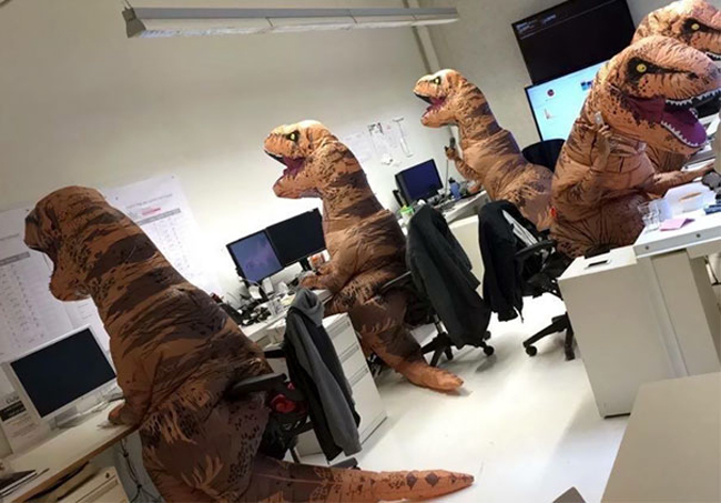 Ồ, văn phòng làm việc của "khủng long" đây sao?