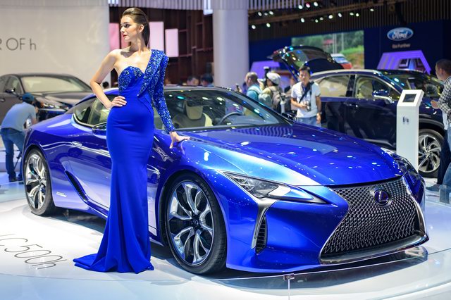 Lexus LC 500h 2018 khoe diện mạo quyến rũ ở Việt Nam - 2