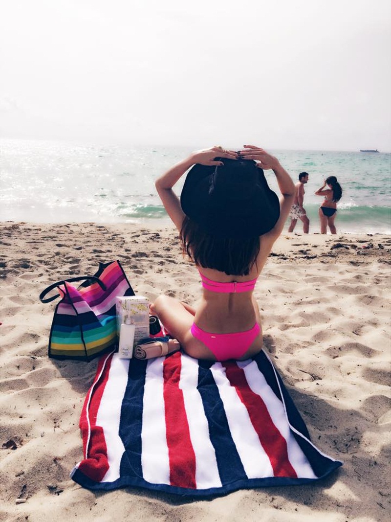 &#34;Mòn mắt&#34; vì gái 1 con Ngọc Quyên mặc bikini, mẹ bỉm sữa &#34;phát hờn&#34; - 11