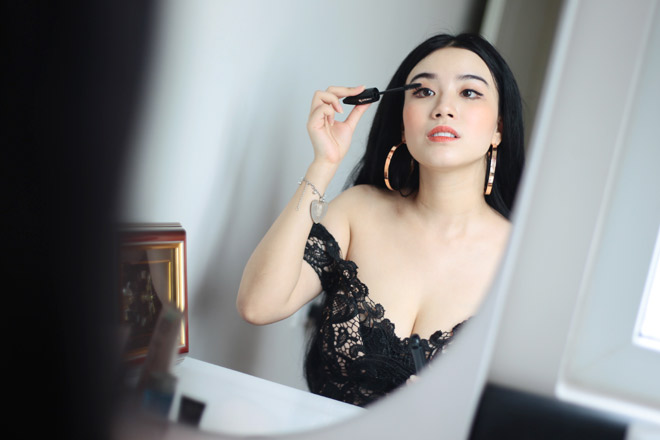 Linh Miu mặc váy ngủ nhảy sexy trong nhà 4 tỷ mới tậu - 12