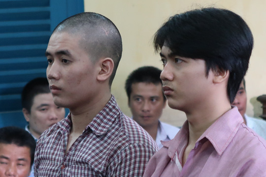 Anh em hung hăng đâm chết lái xe cứu hộ trong đêm - 1