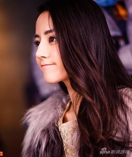 Địch Lệ Nhiệt Ba: "Hoa tuyết Tân Cương" xinh đẹp của màn ảnh Hoa ngữ - 2