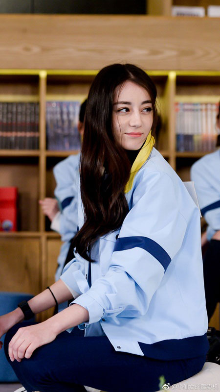 Địch Lệ Nhiệt Ba: "Hoa tuyết Tân Cương" xinh đẹp của màn ảnh Hoa ngữ - 8