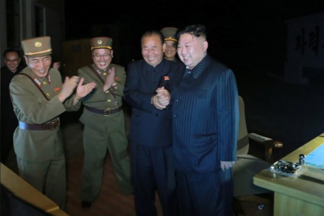 TQ nói sẵn sàng “trả cái giá lớn nhất” khi phạt Triều Tiên - 1
