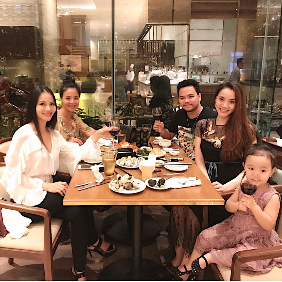 Phương Thanh vẫn cười tươi rói dù bị thu xe - 10