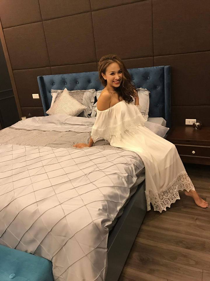 Phương Thanh vẫn cười tươi rói dù bị thu xe - 13