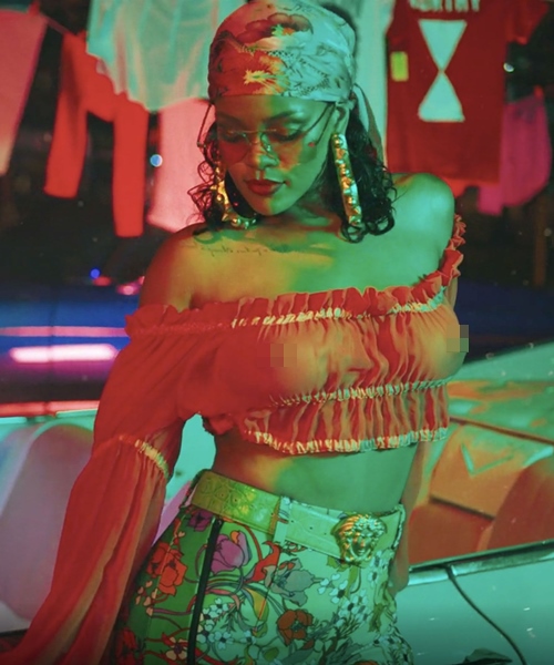 Những bộ cánh “nhìn hết muốn ăn thịt mỡ” của Rihanna! - 4