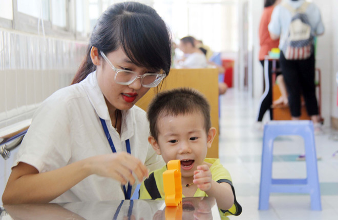 Vụ bé trai nghi bị bỏ rơi ở Sài Gòn: Xuất hiện người phụ nữ bí ẩn - 2