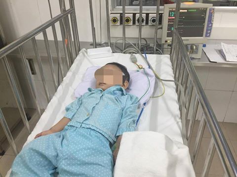 Bé trai 14 tháng tuổi bị bạo hành dã man ở Hà Nội được xuất viện - 1