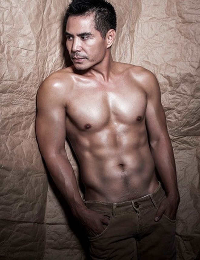 Những "nam thần" U50 đẹp như tạc tượng của showbiz Việt - 7