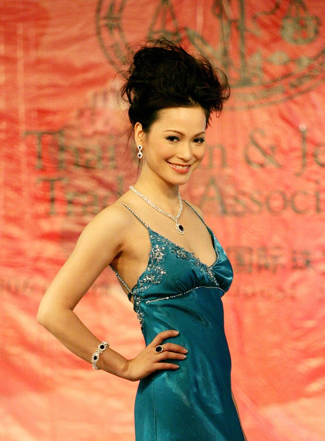 Hoa hậu Ảnh Hong Kong trả giá đắt khi bỏ Ngô Kinh chạy theo đại gia - 1