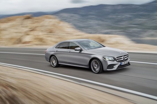 Mercedes-Benz nâng cấp nhẹ E-Class 2018 - 1