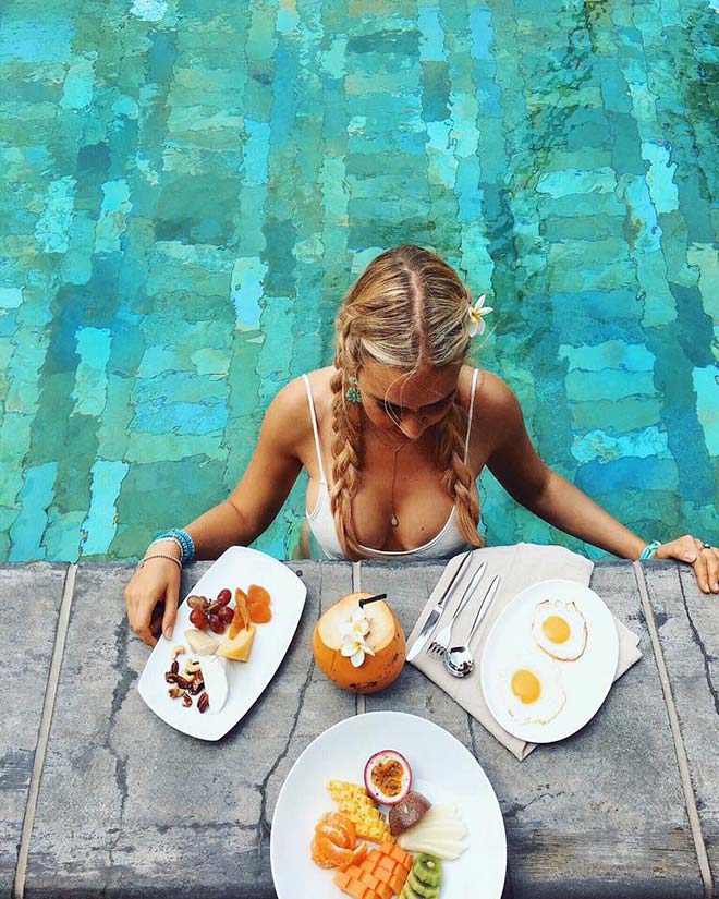 Nữ phi công thất nghiệp "gây bão" trên Instagram - 3