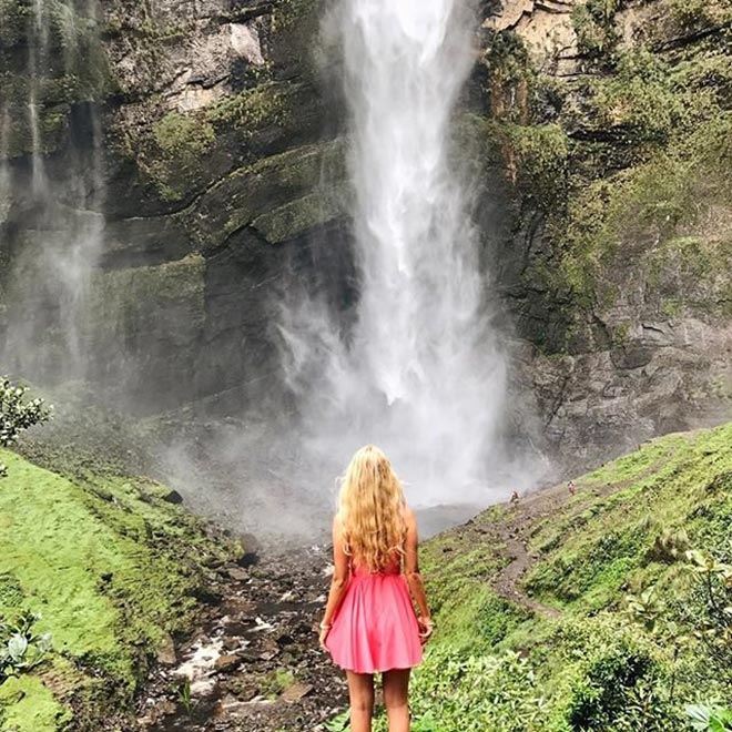 Nữ phi công thất nghiệp "gây bão" trên Instagram - 13