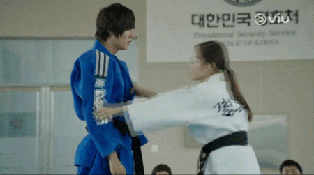 Những kiều nữ đánh võ thần sầu khiến quý ông run lẩy bẩy - 4