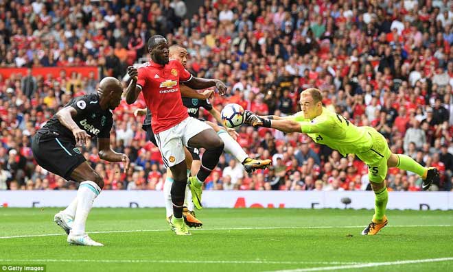 MU mở màn ngoại hạng Anh như mơ: Lukaku đáng giá từng xu - 6