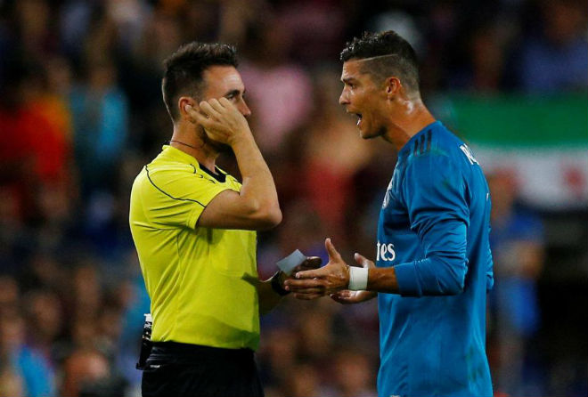 Nghi án Barca – La Liga “hại” Real: Không Ronaldo vẫn chạy tốt - 1