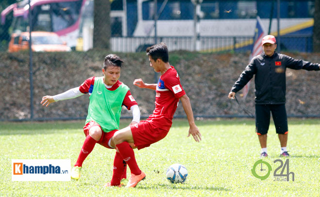 U22 Việt Nam &#34;luyện công&#34; giữa trưa nắng, đấu “đàn em Ronaldo Campuchia” - 7