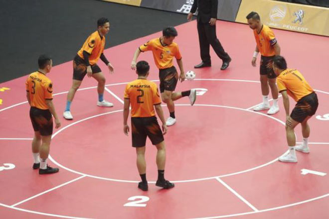 SEA Games 29: Malaysia giành HCV đầu tiên môn lạ Chinlone - 1