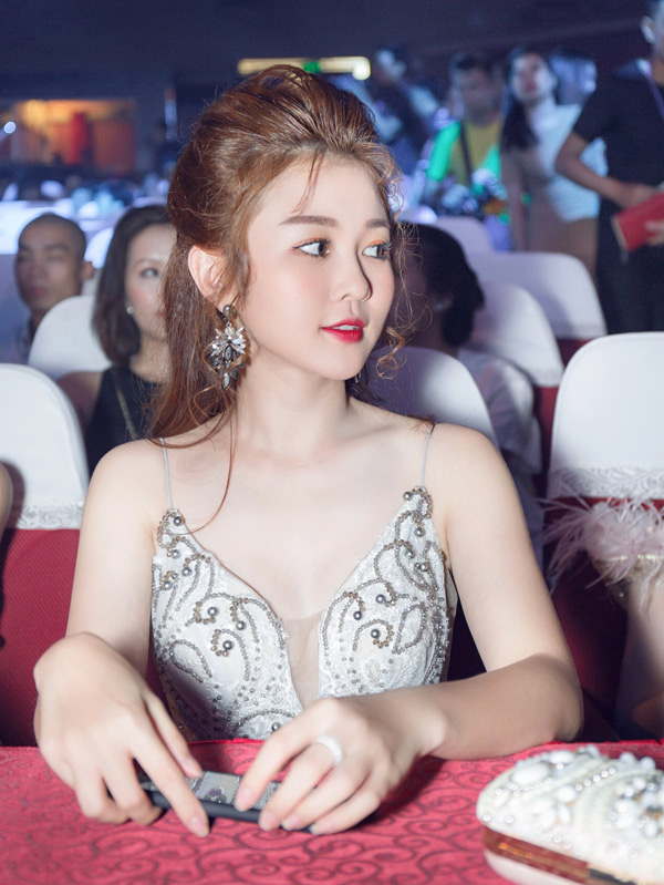 Ribi Sachi FapTV: “Tôi không cần cố thay đổi hình tượng” - 5