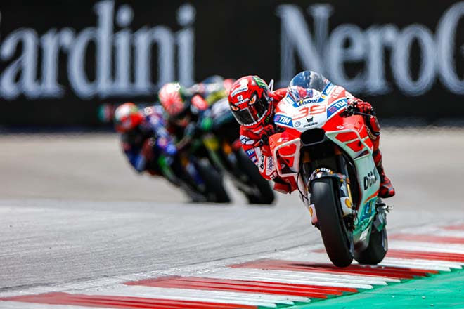 MotoGP, Austrian GP: Cú Hat-trick cho Dovi - 2