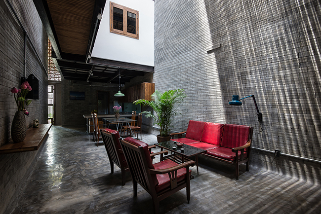 Tọa lạc tại quận Bình Thạnh, thành phố Hồ Chí Minh, căn nhà rộng 76 m² này mang đến sự thoải mái và không gian mở tối đa cho người sử dụng.