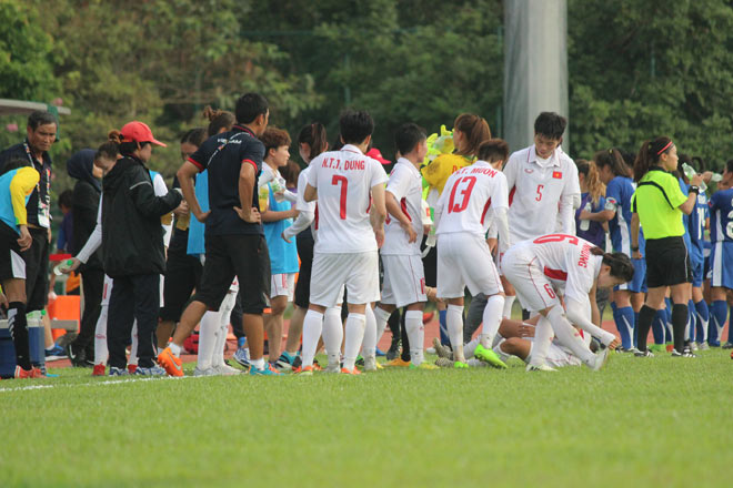 SEA Games: Gồng mình ở “lò thiêu”, tuyển nữ Việt Nam vẫn ca khúc khải hoàn - 4