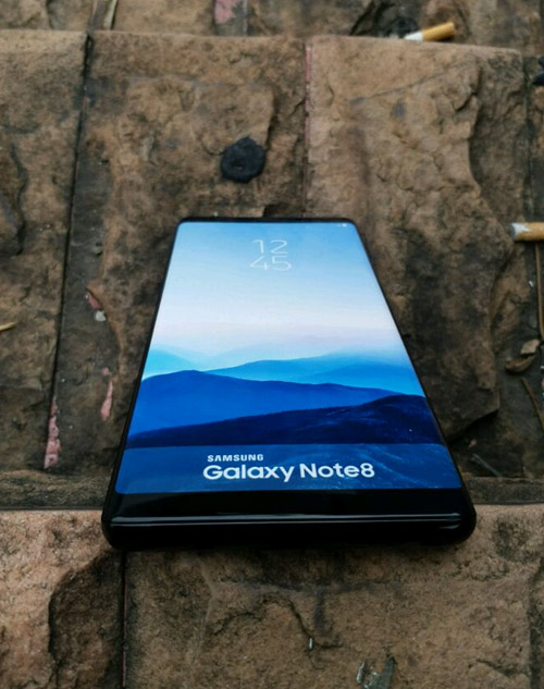 HOT: Galaxy Note 8 lộ ảnh thực tế rõ nét nhất - 1