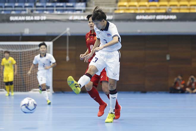 Cập nhật SEA Games 18/8: Futsal nữ Việt Nam phung phí trước Thái Lan - 1