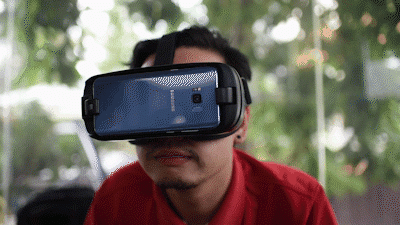 Bạn sẽ biểu cảm đáng yêu như thế khi chơi Gear VR - 7