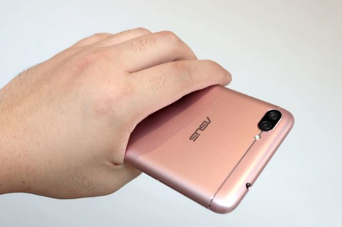 Zenfone 4 Max Pro pin “khủng” giá 4,9 triệu đồng sắp về Việt Nam - 2