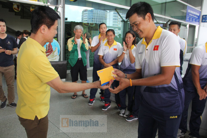 Hoàng Nam được thưởng nóng, quyết “gom” HCV tennis SEA Games 29 - 6