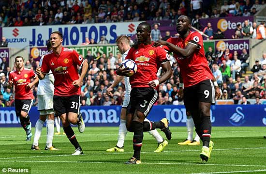 Chi tiết Swansea - MU: &#34;Quỷ đỏ&#34; đại phá Liberty (KT) - 8