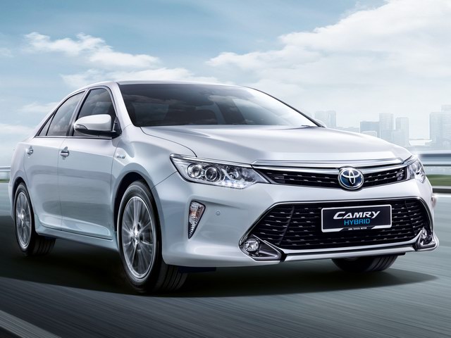 Toyota Camry sắp ra bản mới giá rẻ hơn ở Việt Nam - 1