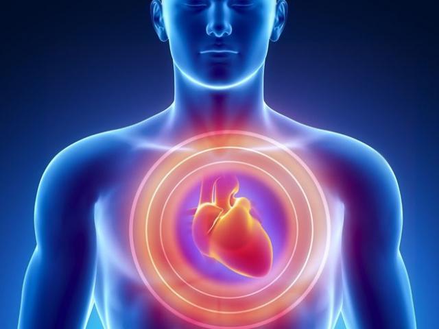 8 dấu hiệu dự báo cơn đau tim trước khoảng 1 tháng