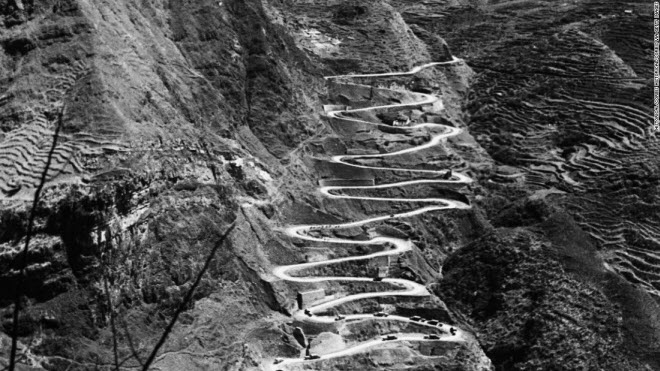 Sợ "bắn tim" lướt xe trên cung đường 24 khúc cua “tử thần” - 3