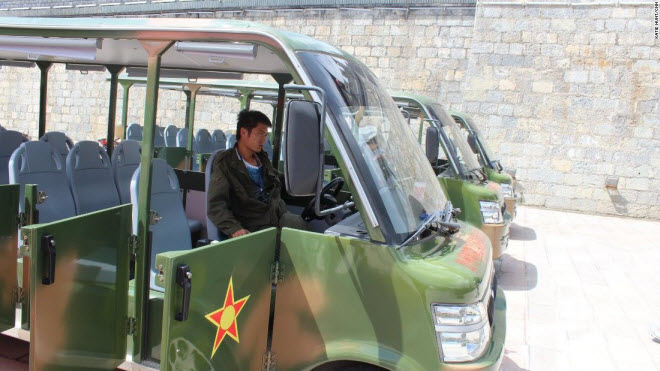 Sợ "bắn tim" lướt xe trên cung đường 24 khúc cua “tử thần” - 8