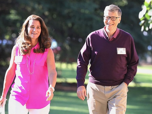 Cuộc sống thường nhật của Bill Gates: Thích rửa bát và... chơi bài - 1