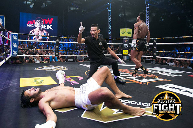 Nóng: &#34;Thánh Muay&#34; Buakaw 161 giây đấm gục nhà vô địch châu Âu - 5