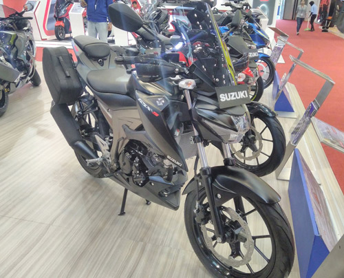 Suzuki ra mắt GSX-S150 2017 phiên bản phượt Touring Edition - 4