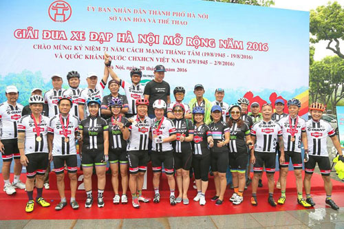 GIANT Việt Nam đồng hành cùng giải đua xe đạp Hà Nội mở rộng lần thứ IV 2017 - 1