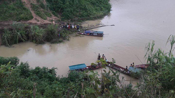 Hai người tử vong trong ô tô dưới lòng hồ Thủy điện Sơn La - 1