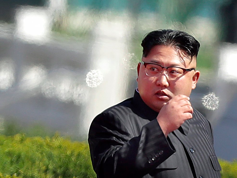 Kim Jong-un thuê 10 điệp viên KGB đề phòng Mỹ-Hàn ám sát? - 1