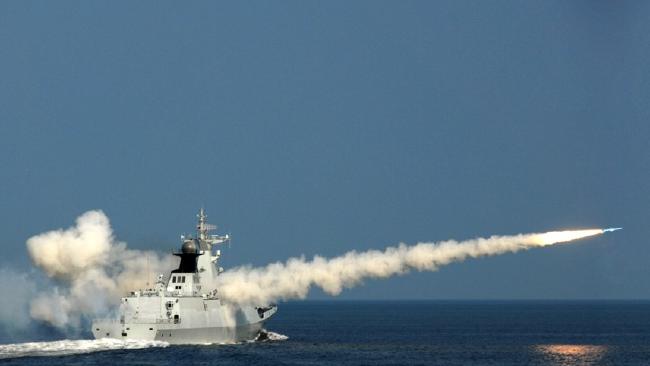 Hải quân TQ tập trận bắn đạn thật ngay cửa ngõ Ấn Độ - 1