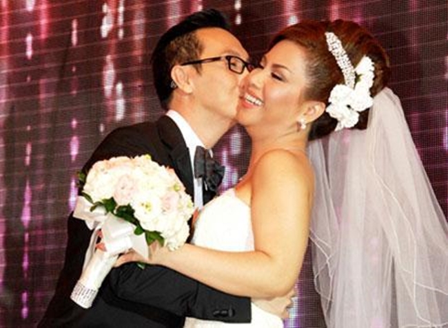 Minh Tuyết kết hôn năm 2013 với ông xã doanh nhân ở bang California, Mỹ - Diệp Nghi Keith. Cả hai yêu nhau từ rất lâu mới đi đến đám cưới. Ông xã luôn hết mình hỗ trợ công việc của Minh Tuyết.
