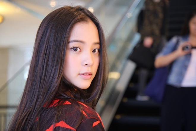 Nữ thần 17 tuổi thế chỗ Lưu Diệc Phi trong "Kim phấn thế gia" là ai? - 5