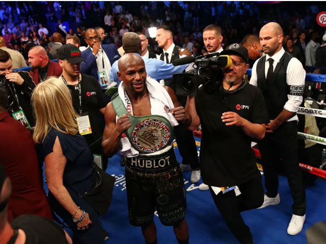 Mayweather ngạc nhiên với McGregor, quyết không trở lại sàn đấu