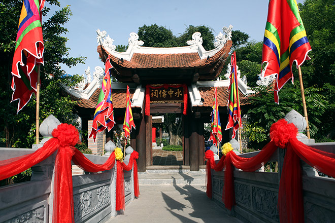 Bất ngờ trước vẻ đẹp của ngôi đền được phục dựng từ quán giải khát - 3